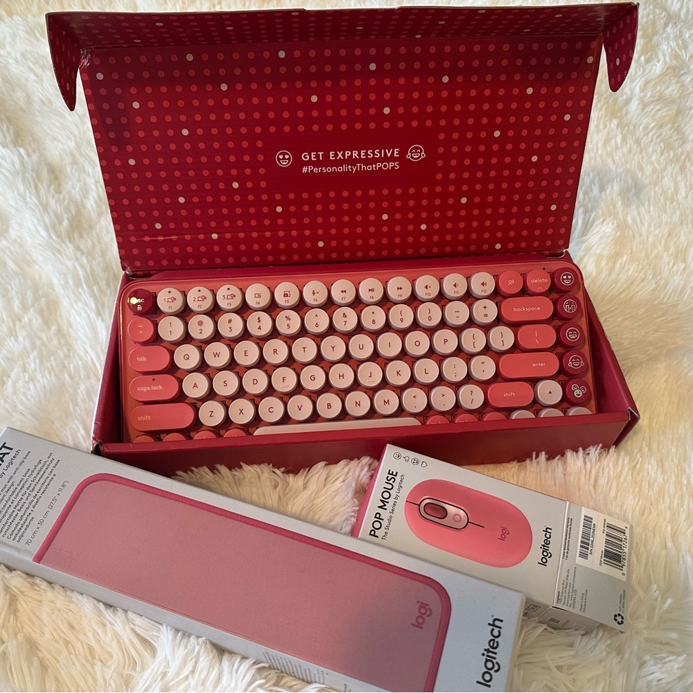 Logitech Popkeys Keyboard/Mouse Desk Mat Set